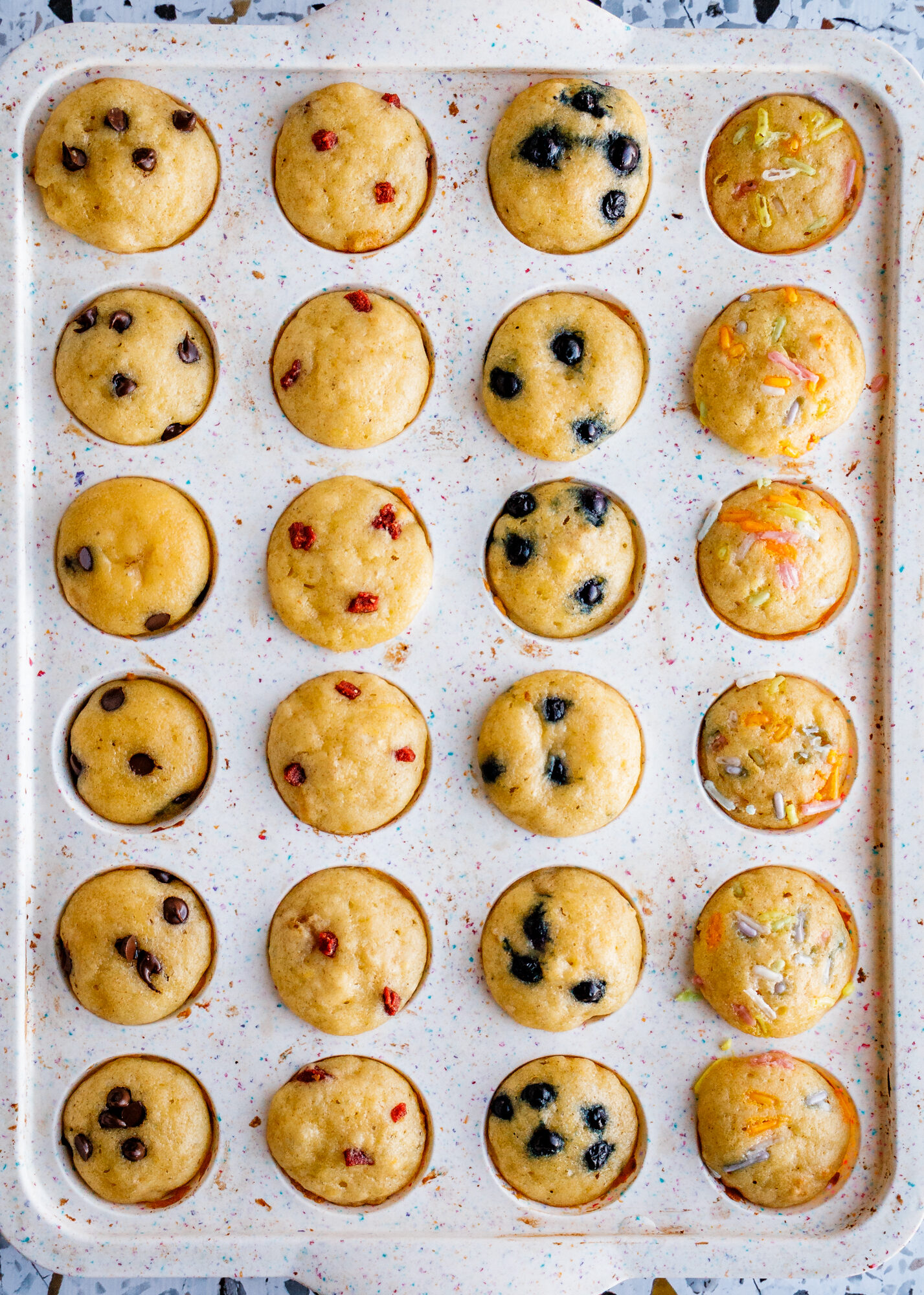 greek yogurt mini muffins