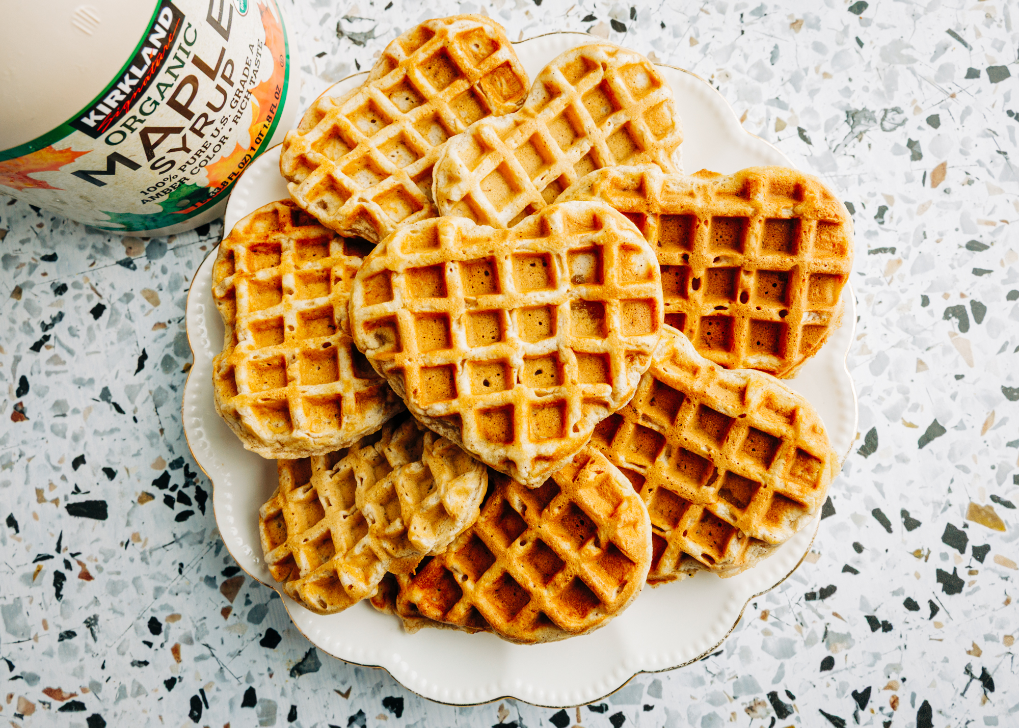 healthy banana cinnamon waffles