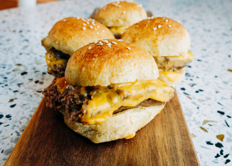 oven baked cheeseburger sliders